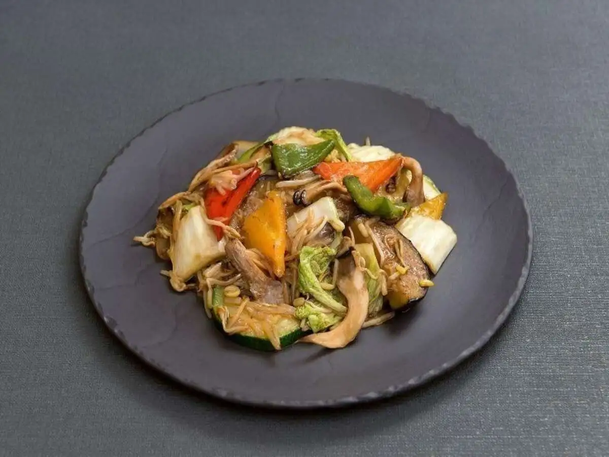 Овощи жареные с устричным соусом