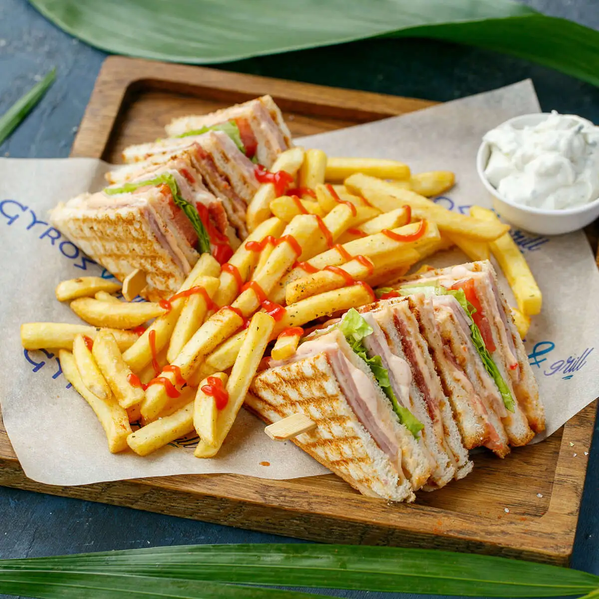 Клаб-сэндвич с ветчиной