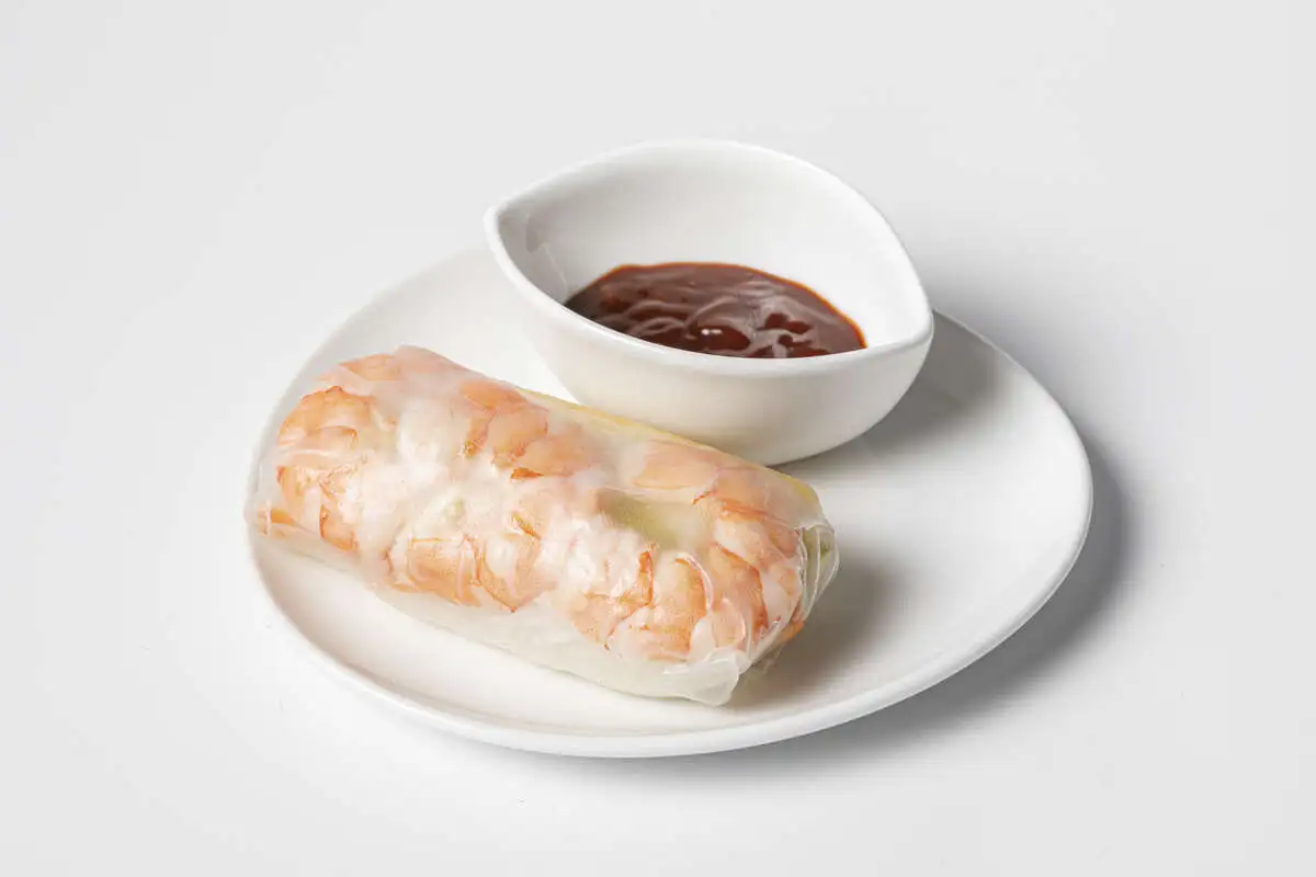 Нем с манго и креветками