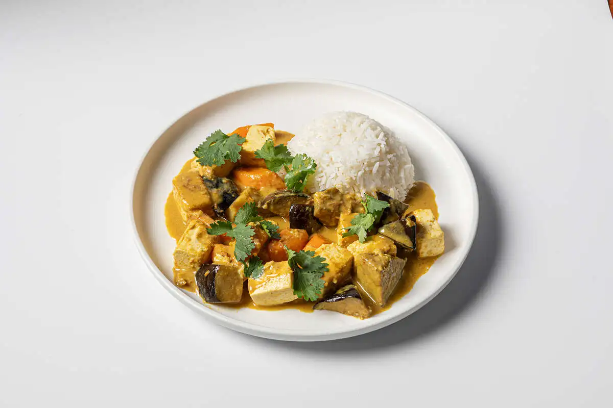 Карри по-тайски с тофу