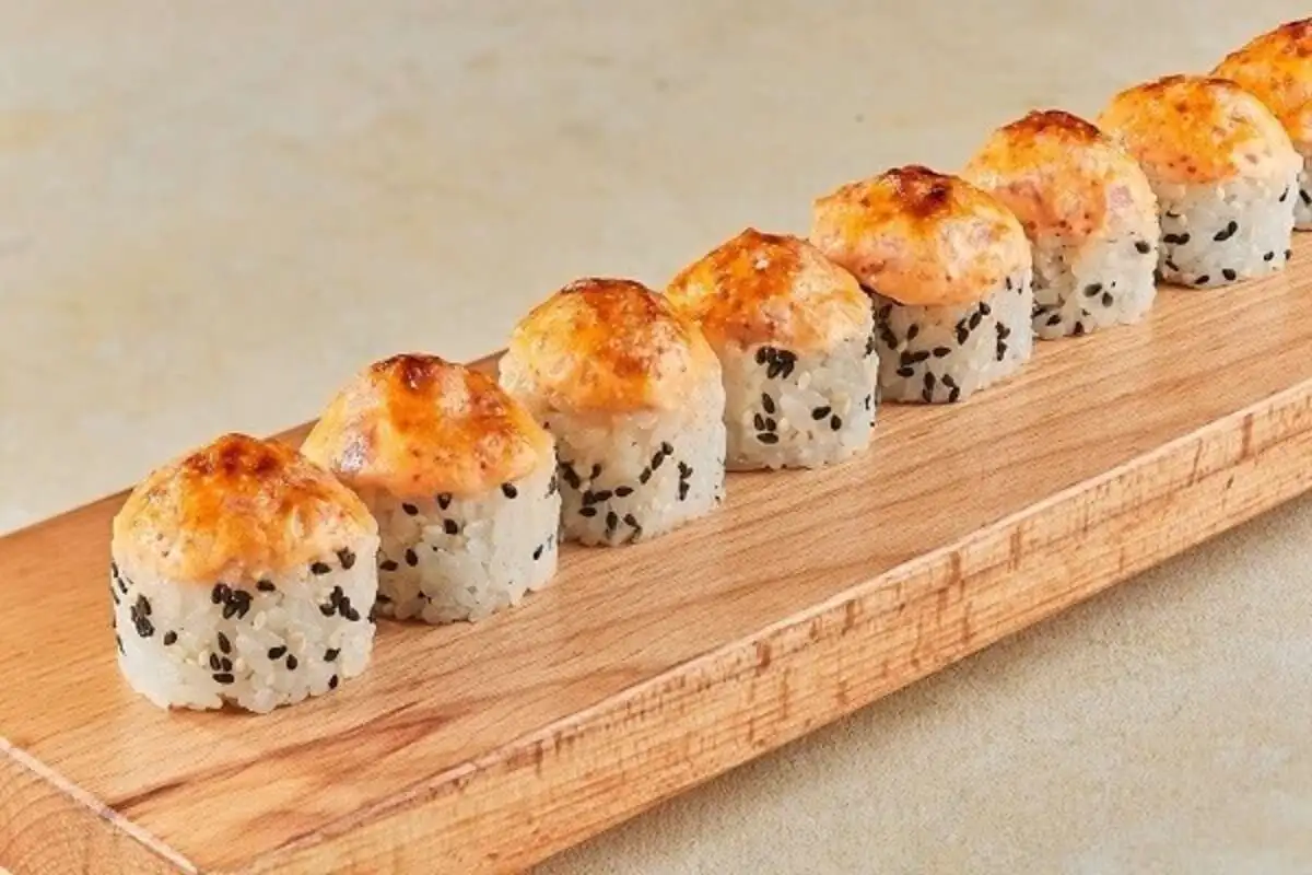 Ролл запеченный с беконом