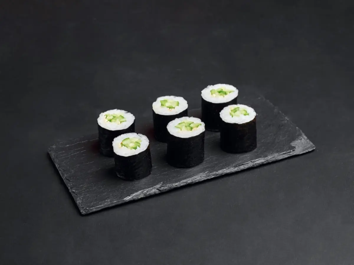 Маки с огурцом