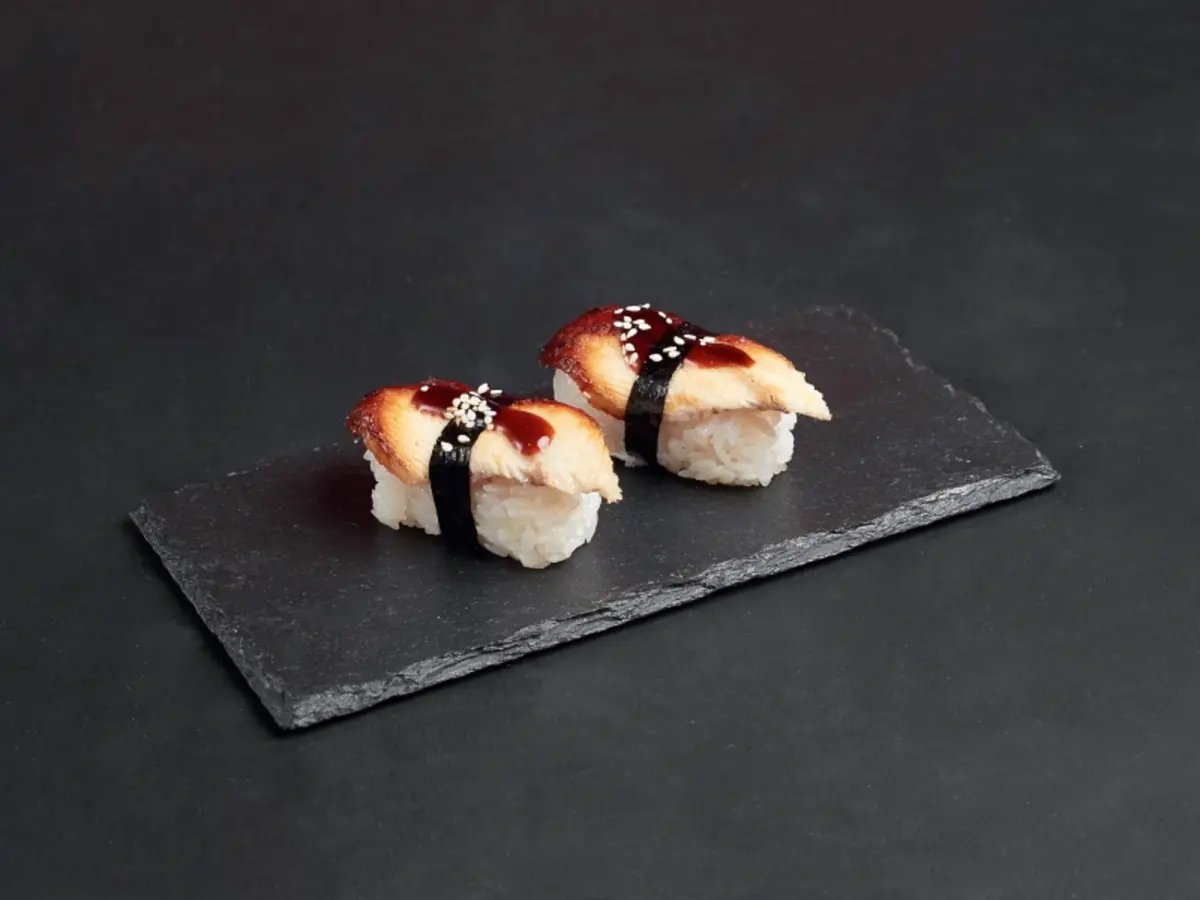 Суши с угрем 