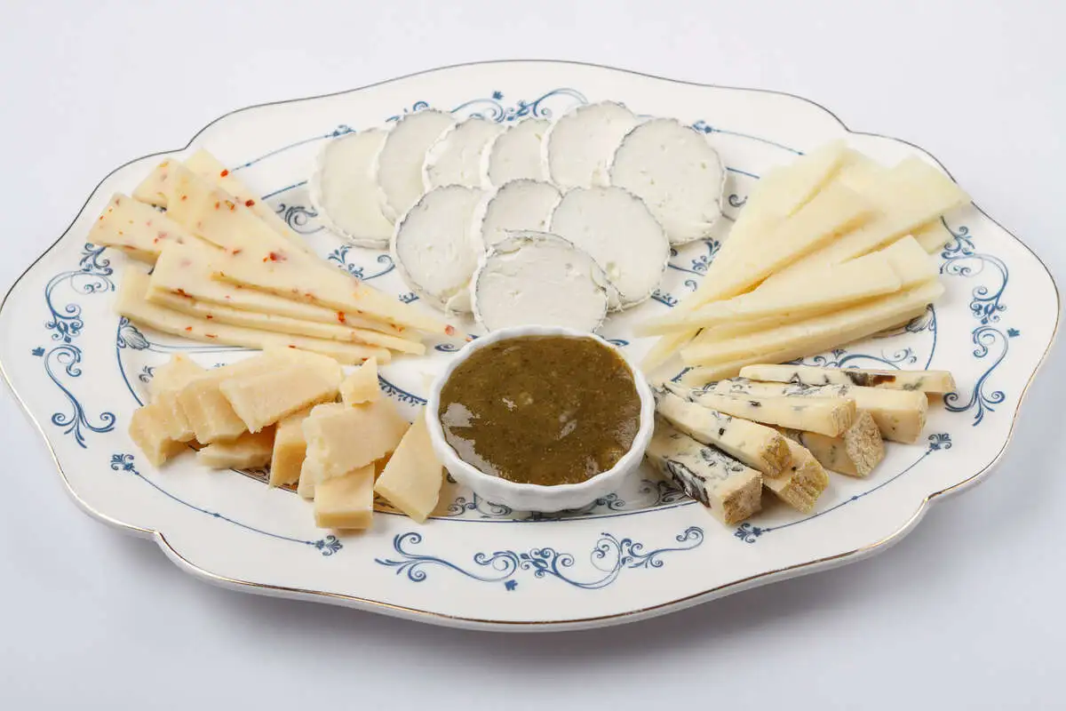 Сет №2 Сырный сет под красное вино