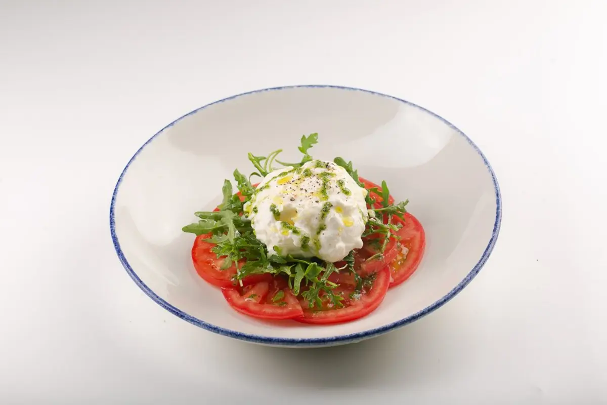 Салат страчателла