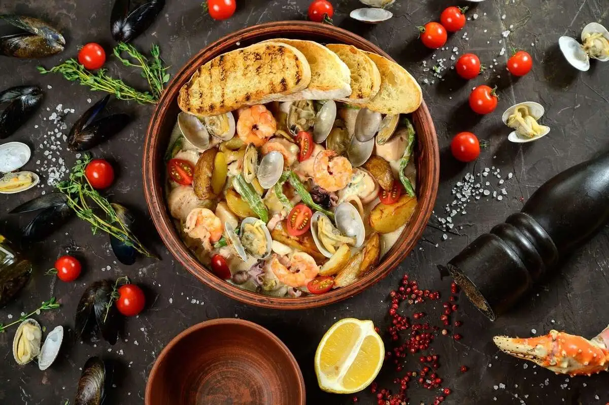 Морские гады в соусе "Dor Blue"