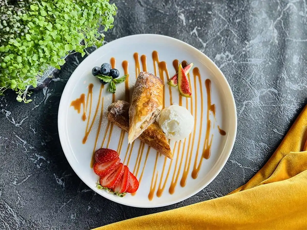 Штрудель грушево-яблочный