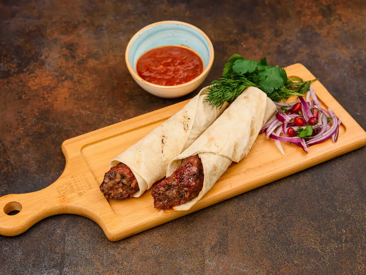 Люля -кебаб из говядины и свинины