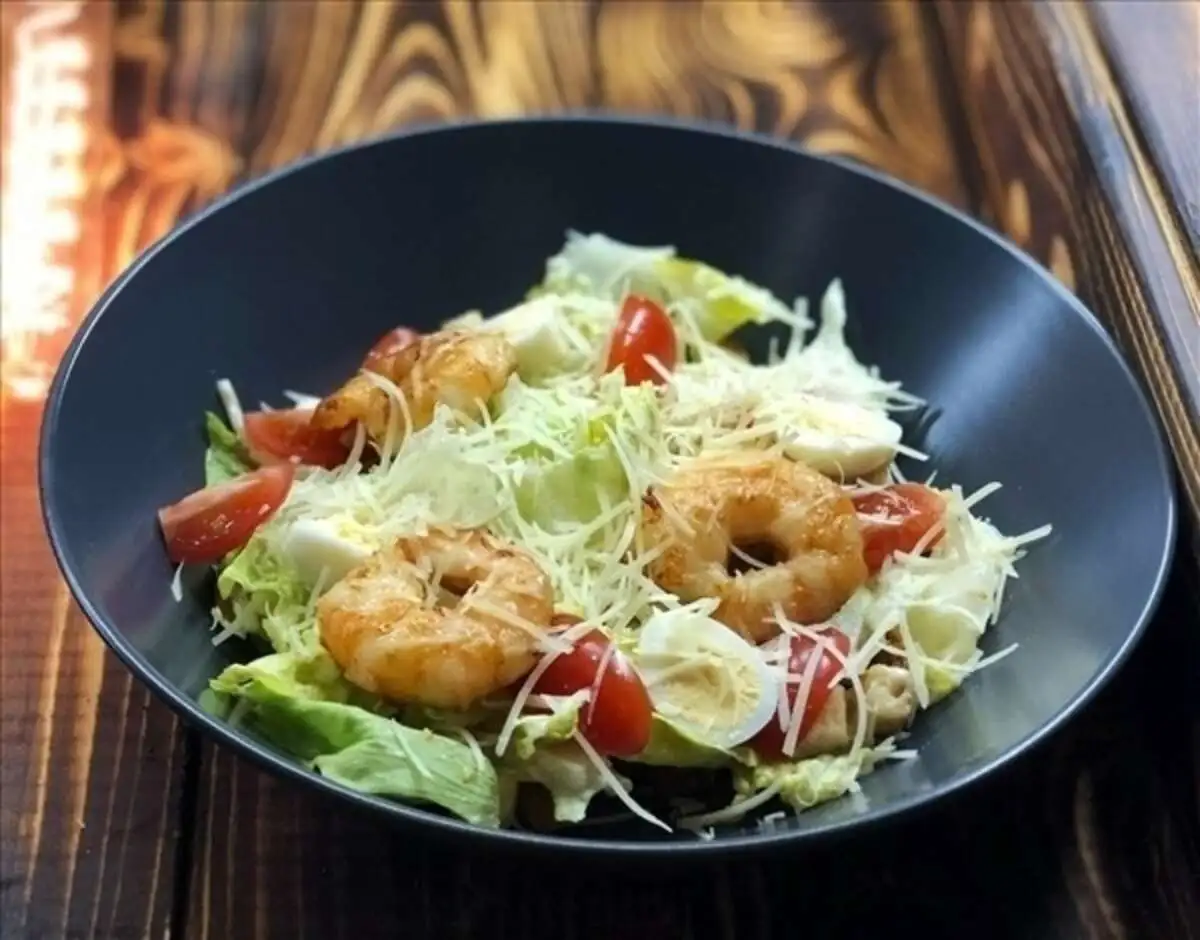 Салат с креветками