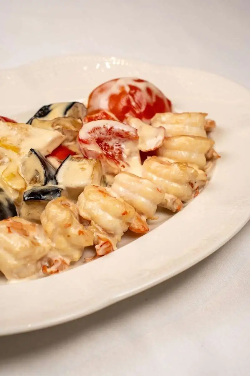 КРЕВЕТКИ С ОВОЩАМИ В СЛИВОЧНОМ СОУСЕ