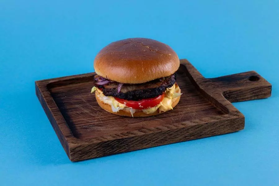 Бургер с брискетом