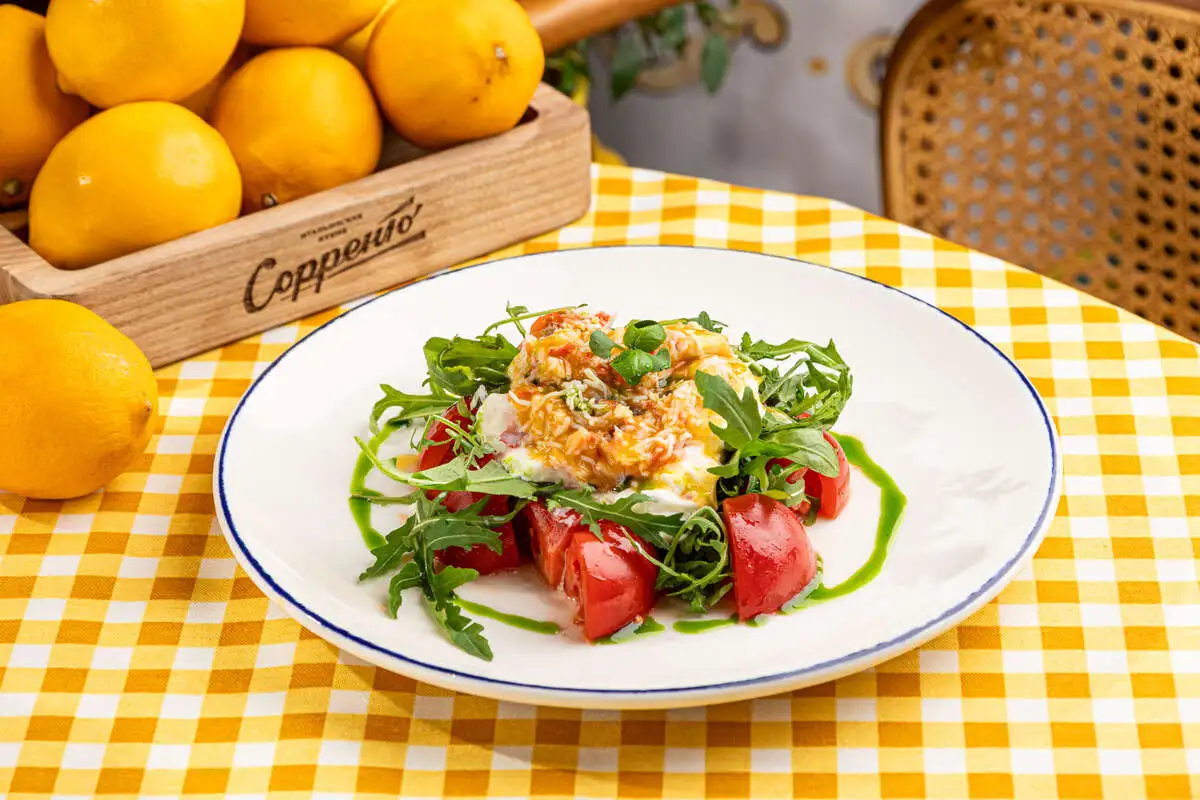 С Камчатским крабом и Страчателлой