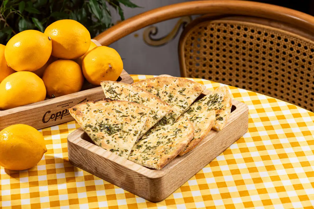 Фокачча с розмарином