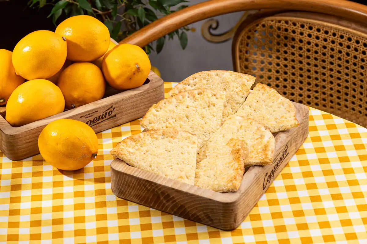 Фокачча с Пармезаном 