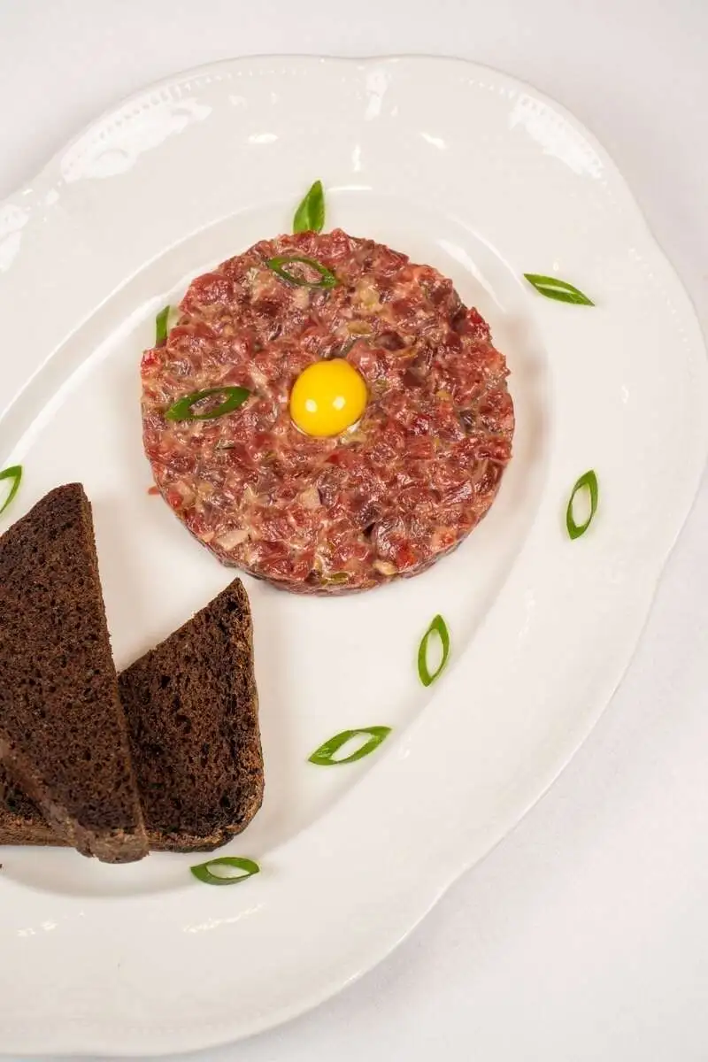 ТАРТАР ИЗ ГОВЯДИНЫ