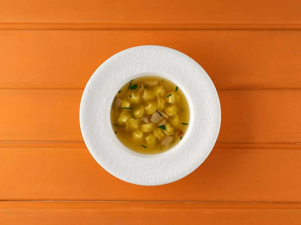 Грибной с тортелинни из цыпленка