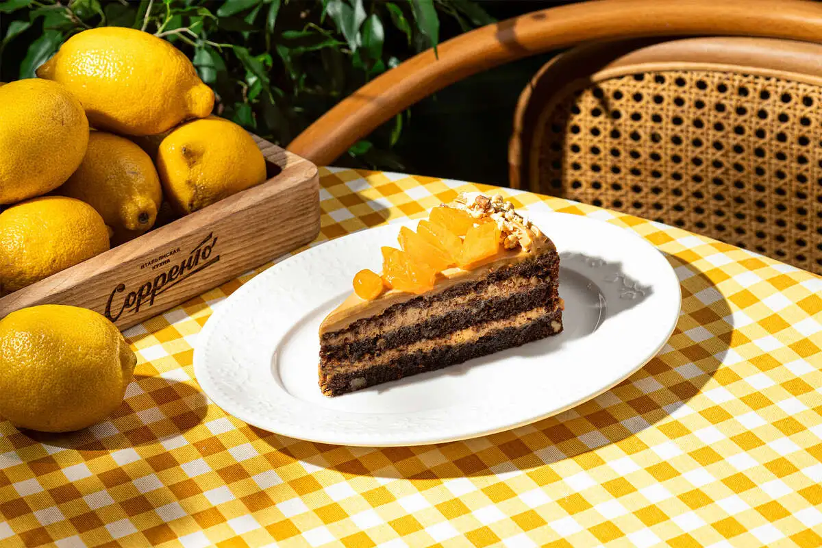 Торт карамельный с хурмой