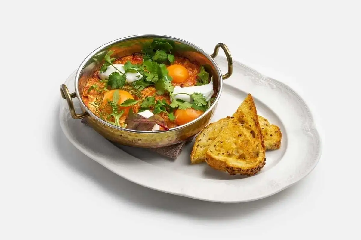 Яйца в томате по-итальянски