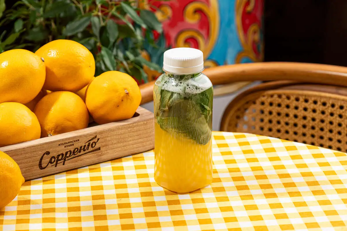 Лимонад Ананас-базилик