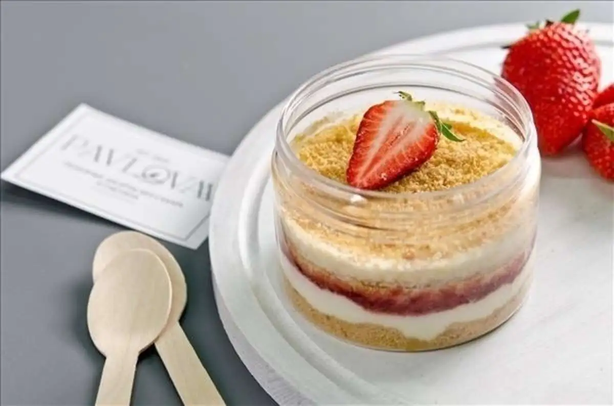 Наполеон с клубникой Pavlovaa