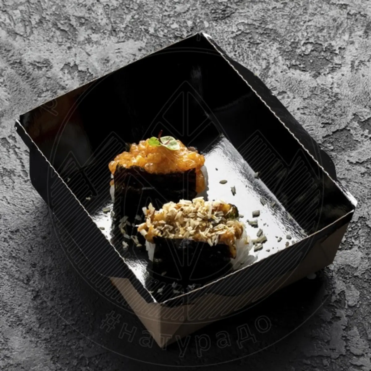 Гункан с угрём