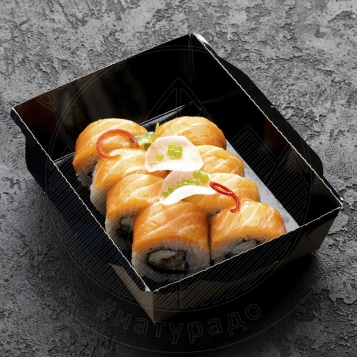 Филадельфия с угрём, слабосоленый лосось