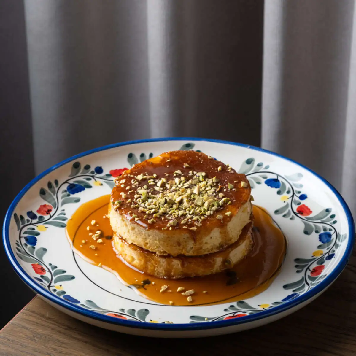 Японские панкейки с нутеллой и апельсиновым соусом