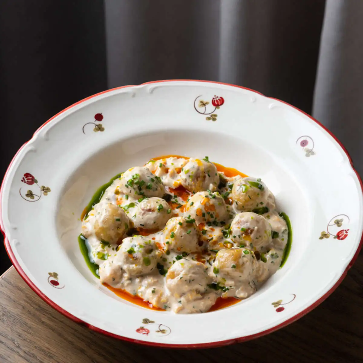 Жимчики в сметанном соусе с болтушкой