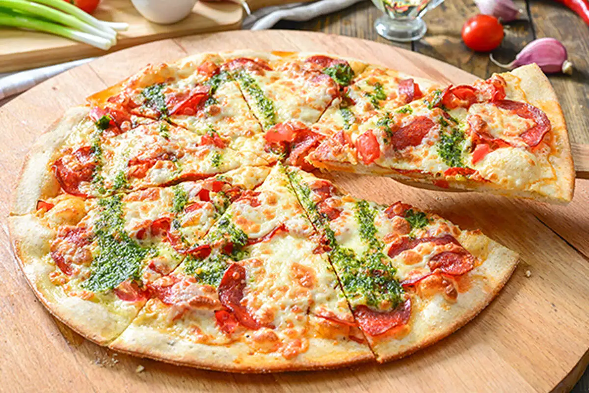 Пицца острая пепперони