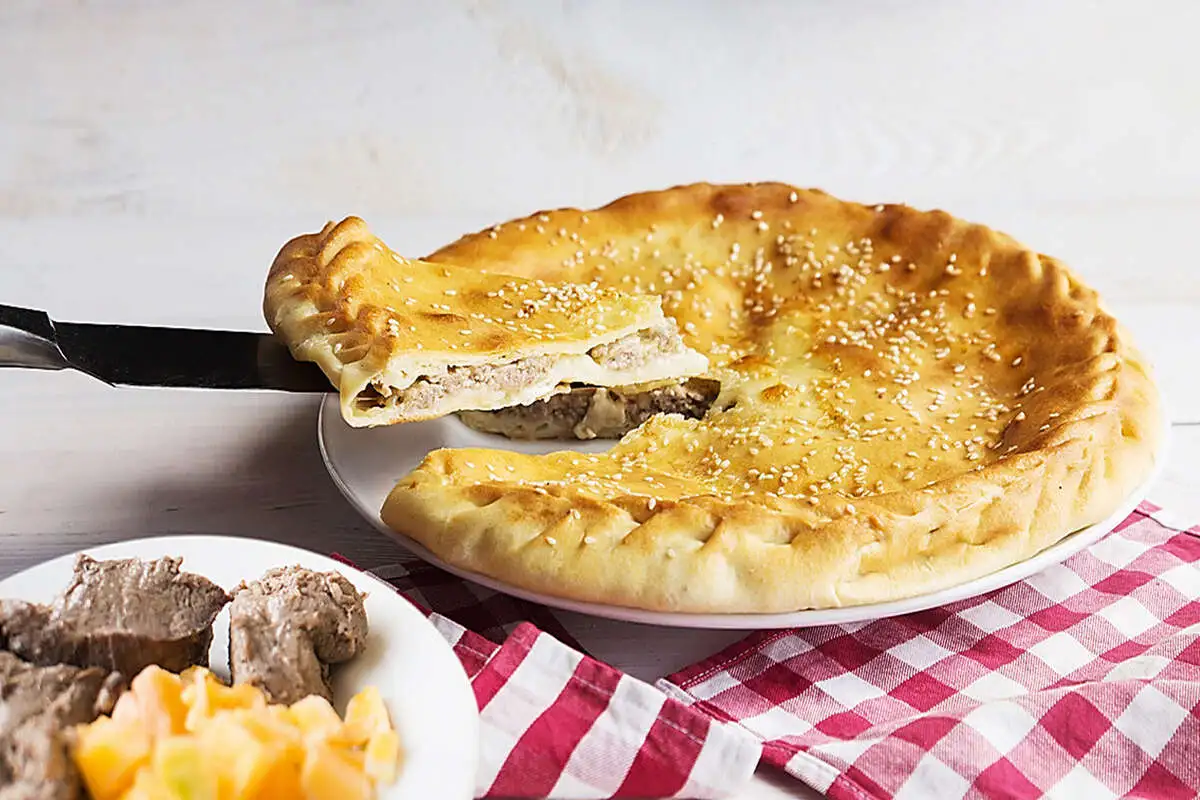 Пирог с бараниной и тыквой