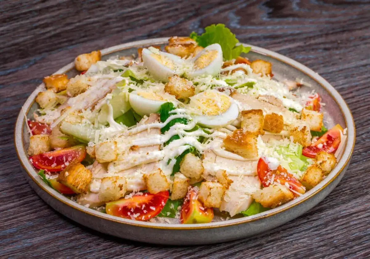 Цезарь с курицей