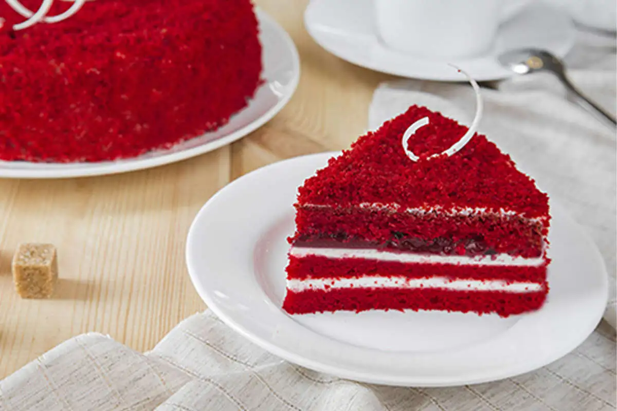 Торт малиновый бархат 125 г