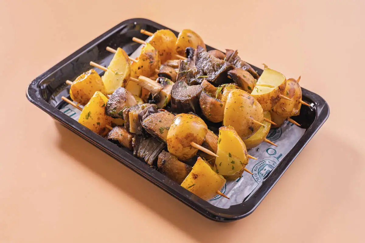 Фуршет-бокс из шашлычков № 37