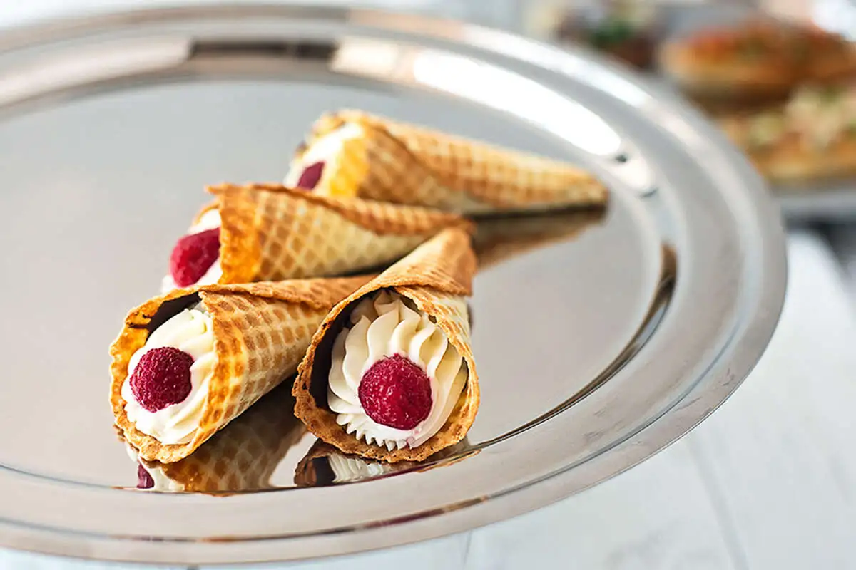 Домашняя вафля с кремом чиз 1 шт