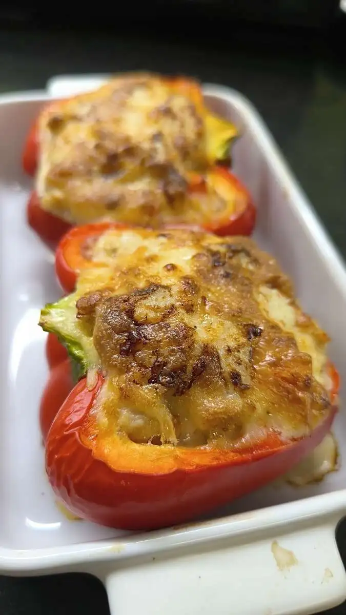 Печёный перец с нежной индейкой 