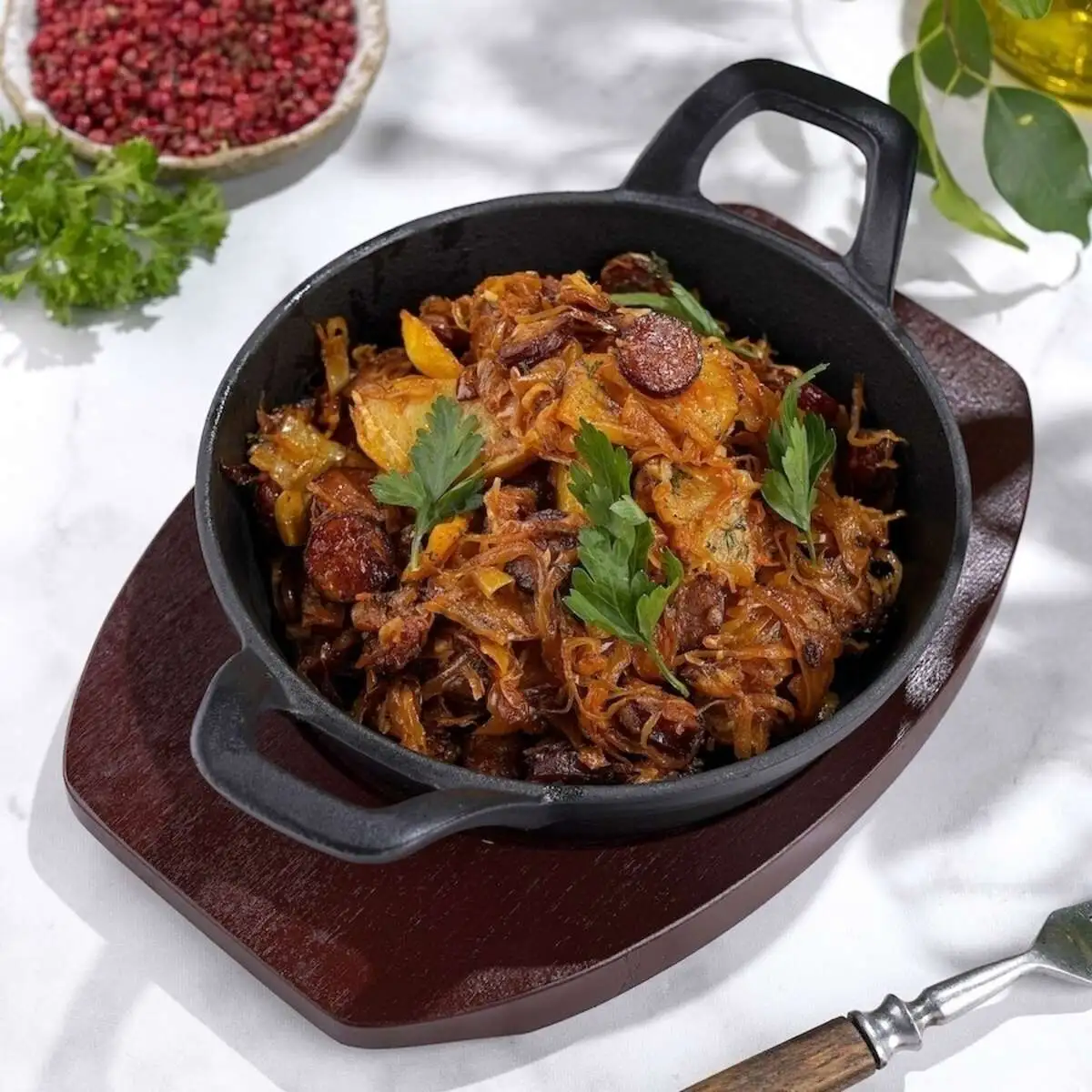 Жаркое из квашеной капусты