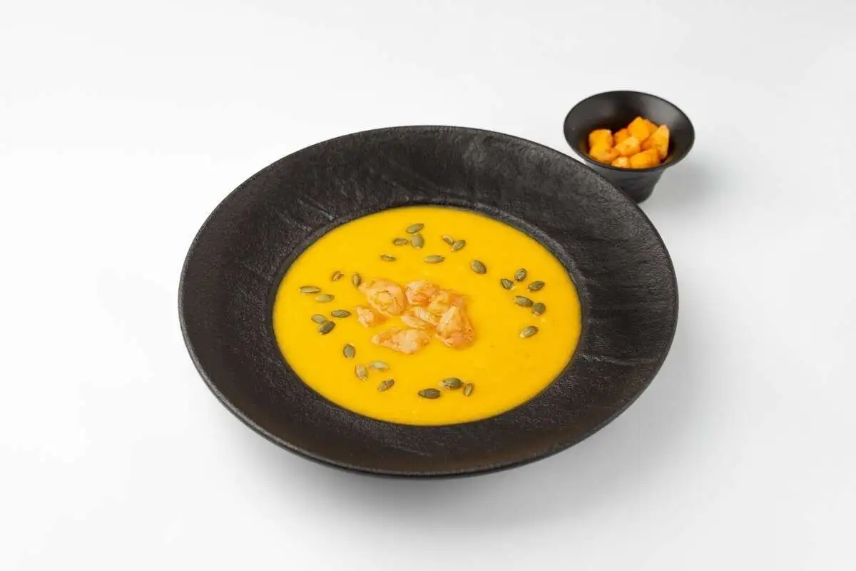 Суп-крем тыквенный с креветками