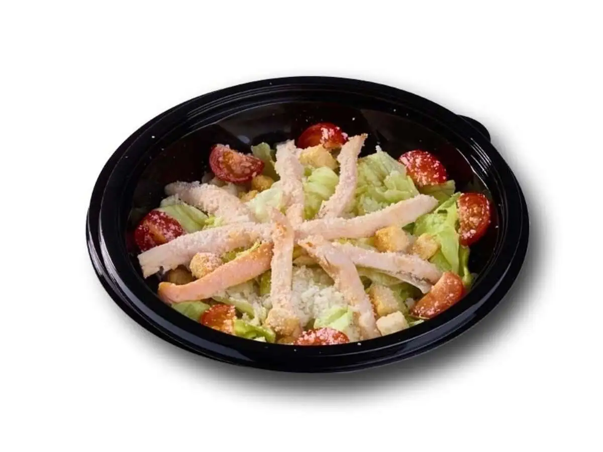 Салат Цезарь с курицей