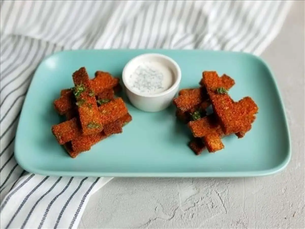 Гренки с чесночным соусом