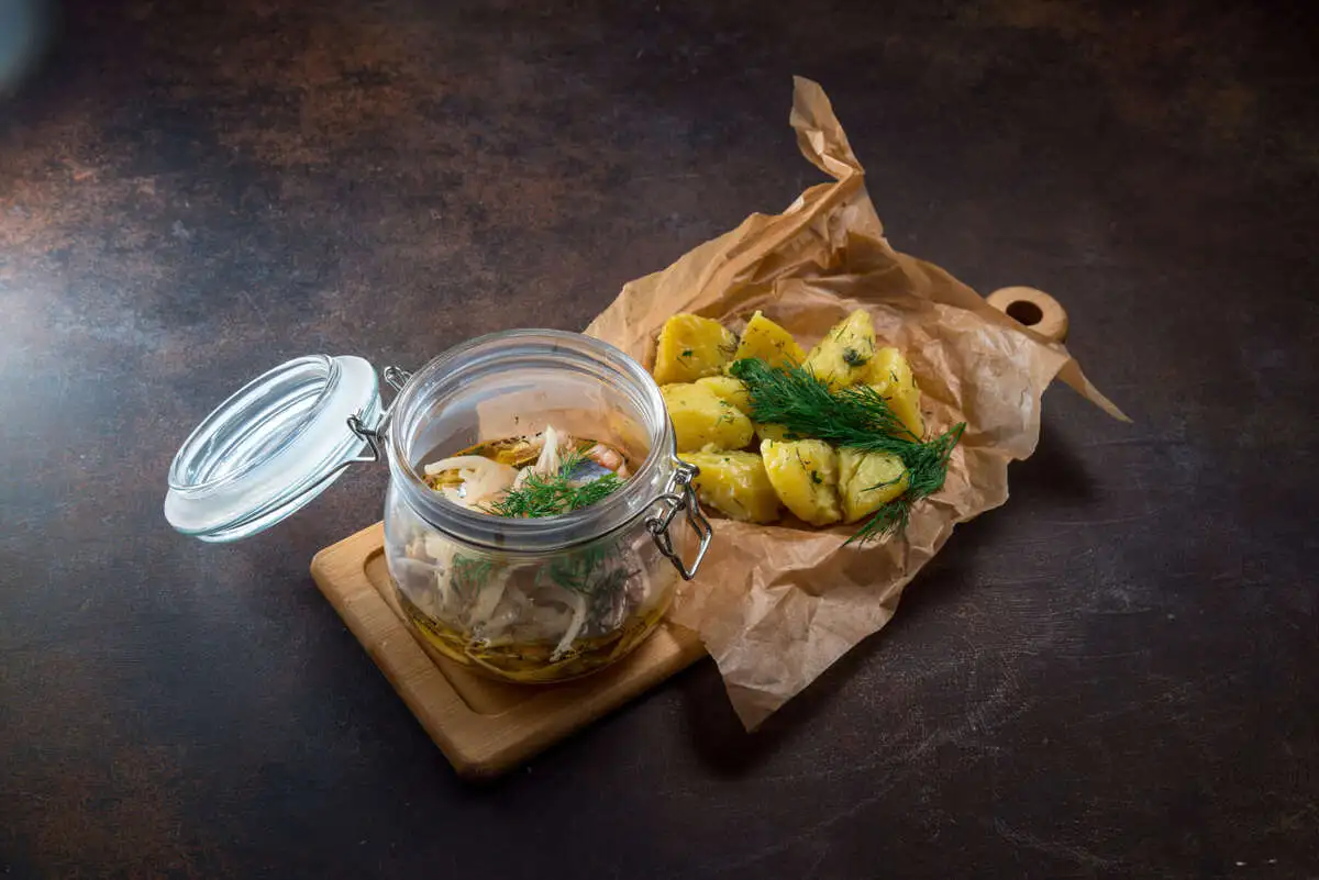 Селёдочка с лучком и картошечкой