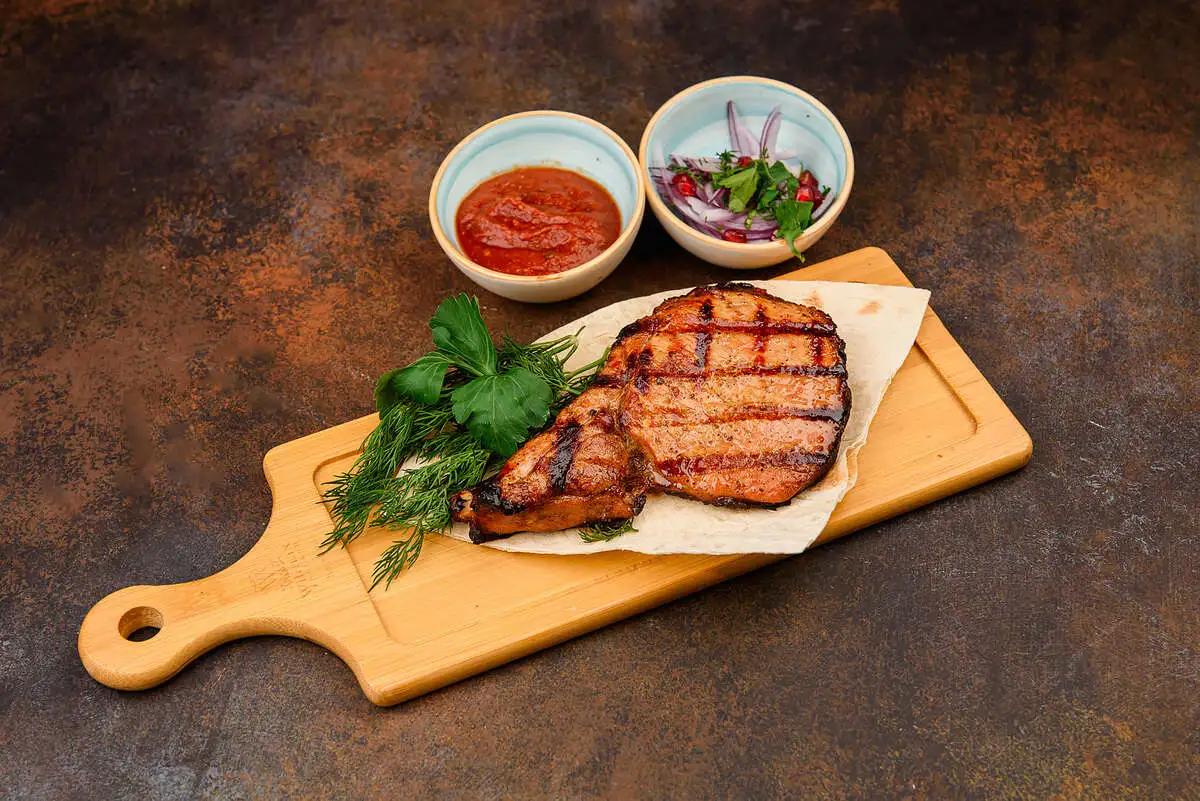 Антрекот по-грузински Мцвади