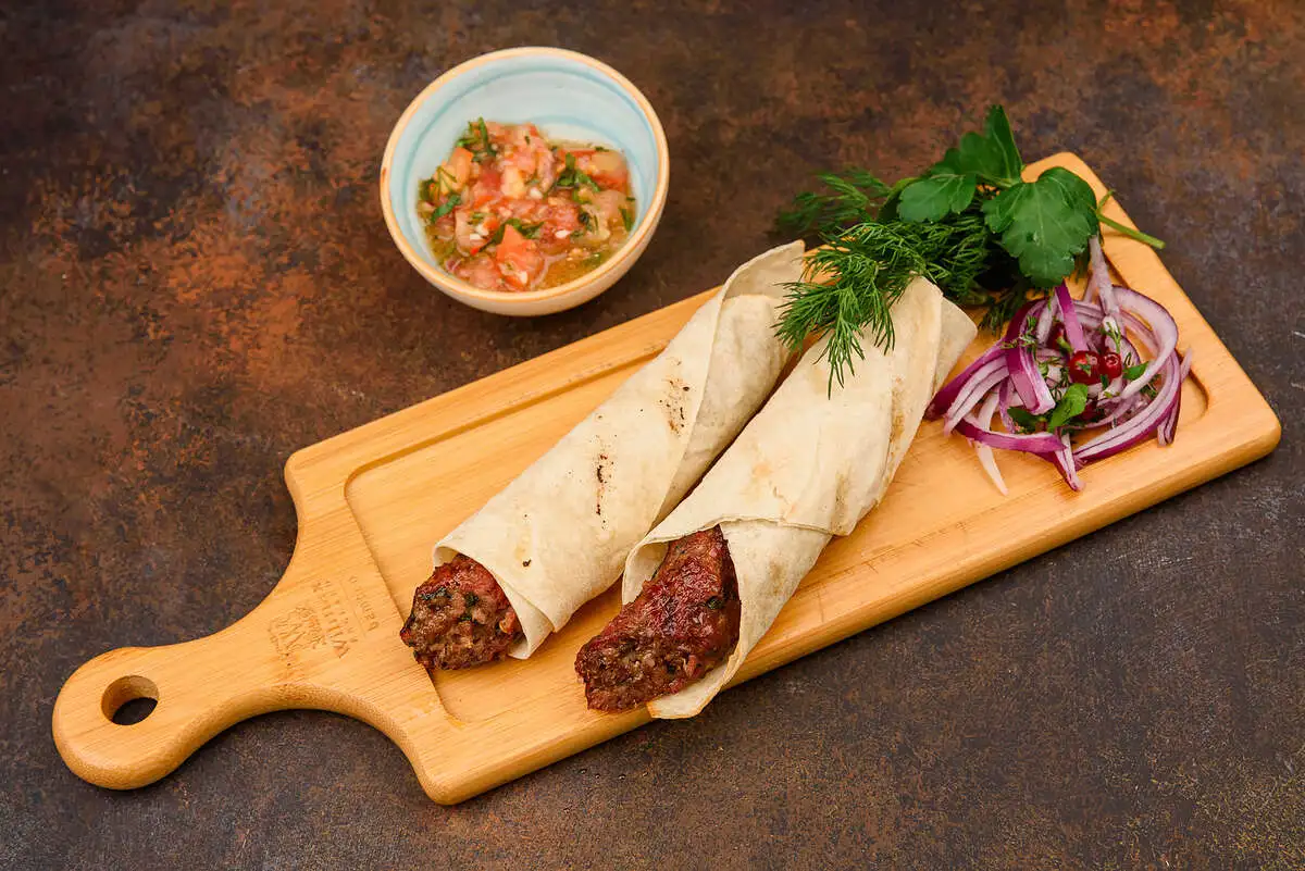 Люля -кебаб из говядины и свинины