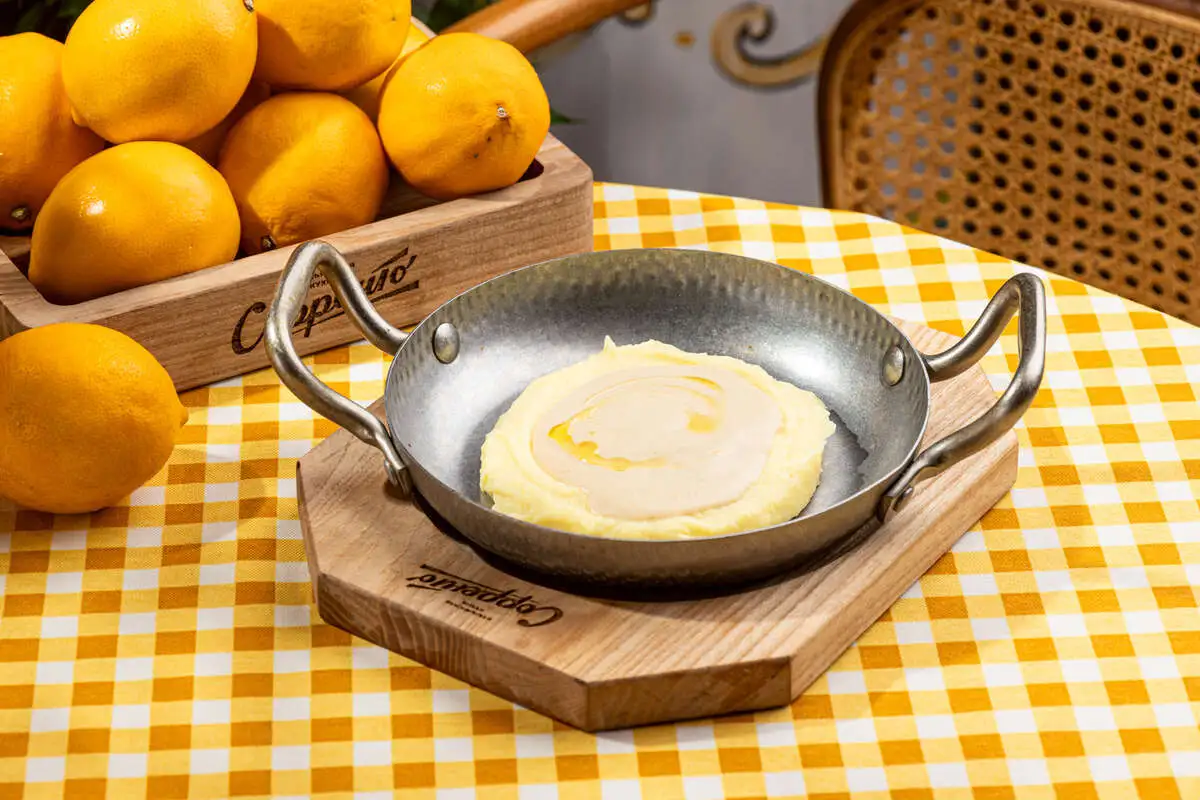 Картофельное пюре с грибным велюром