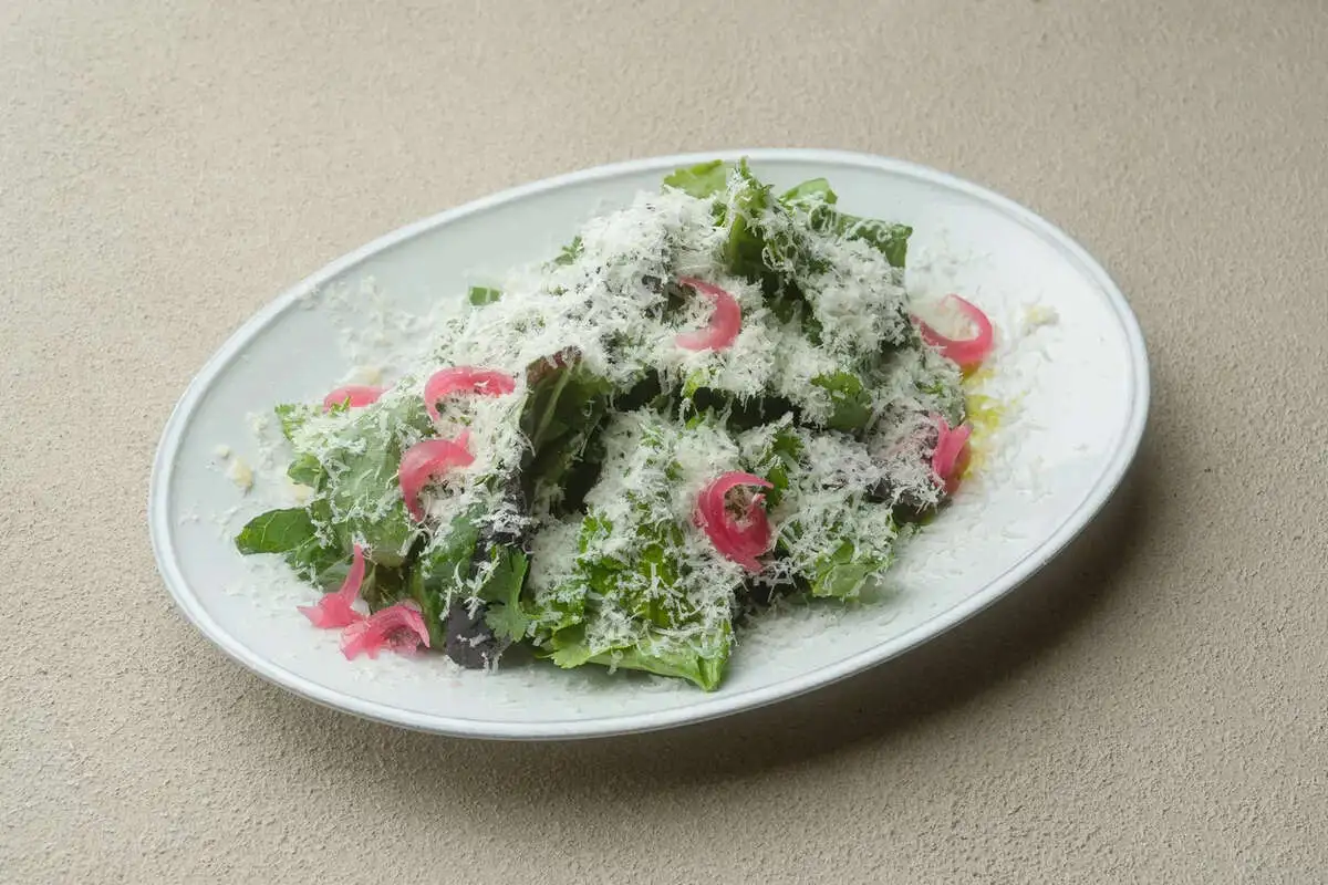 Из овощей с асадора с романо и пармезаном 