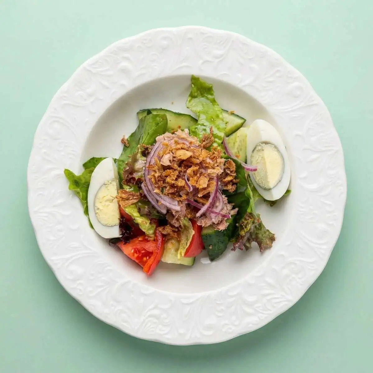 Салат с тунцом