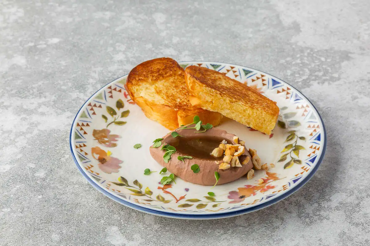 Паштет из куриной печени с кофейной карамелью