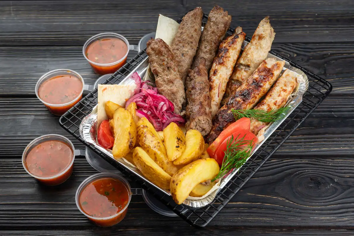 Сет 6 (микс: люля-кебаб из курицы и говядины)