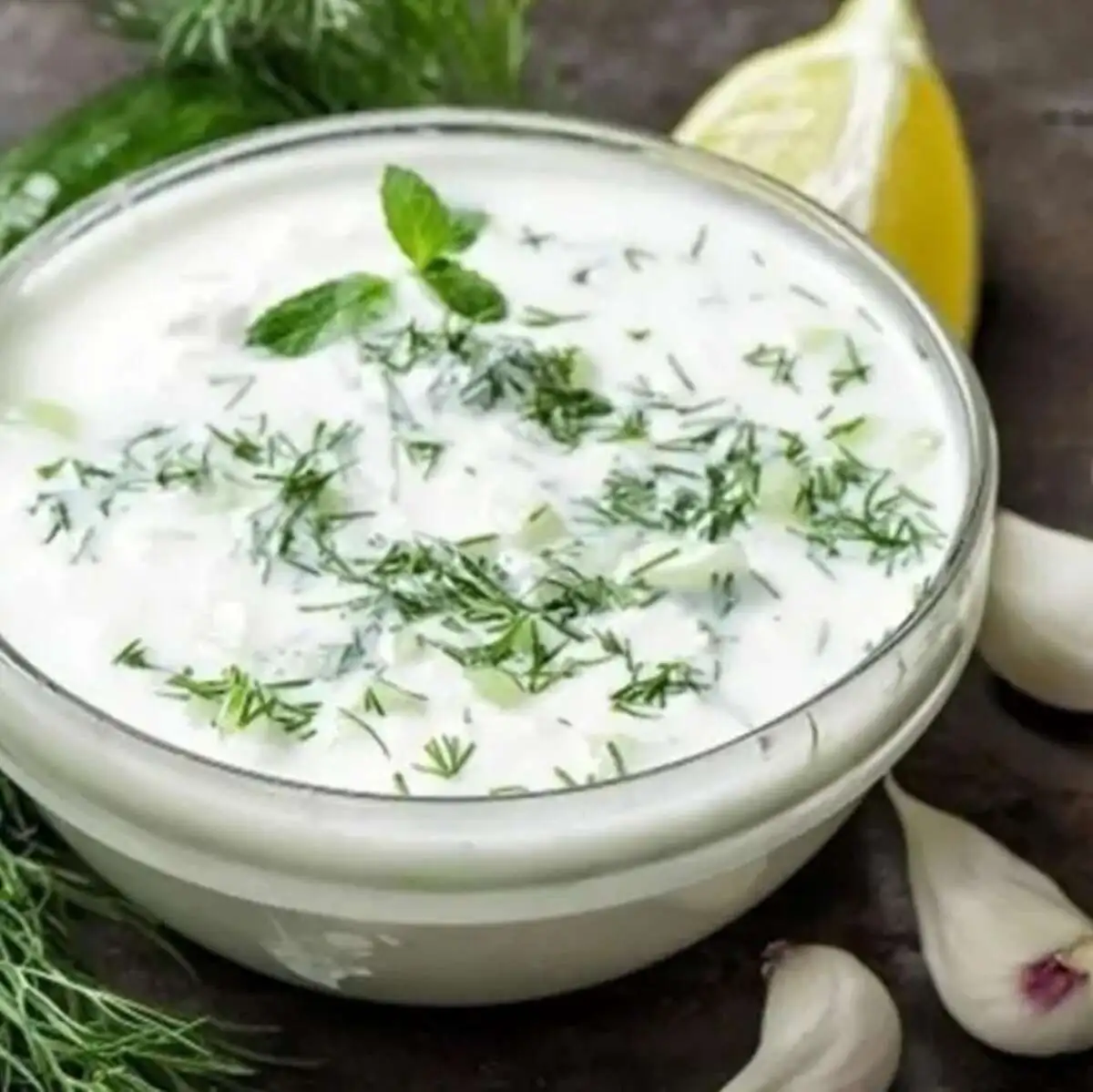 Соус чесночный белый