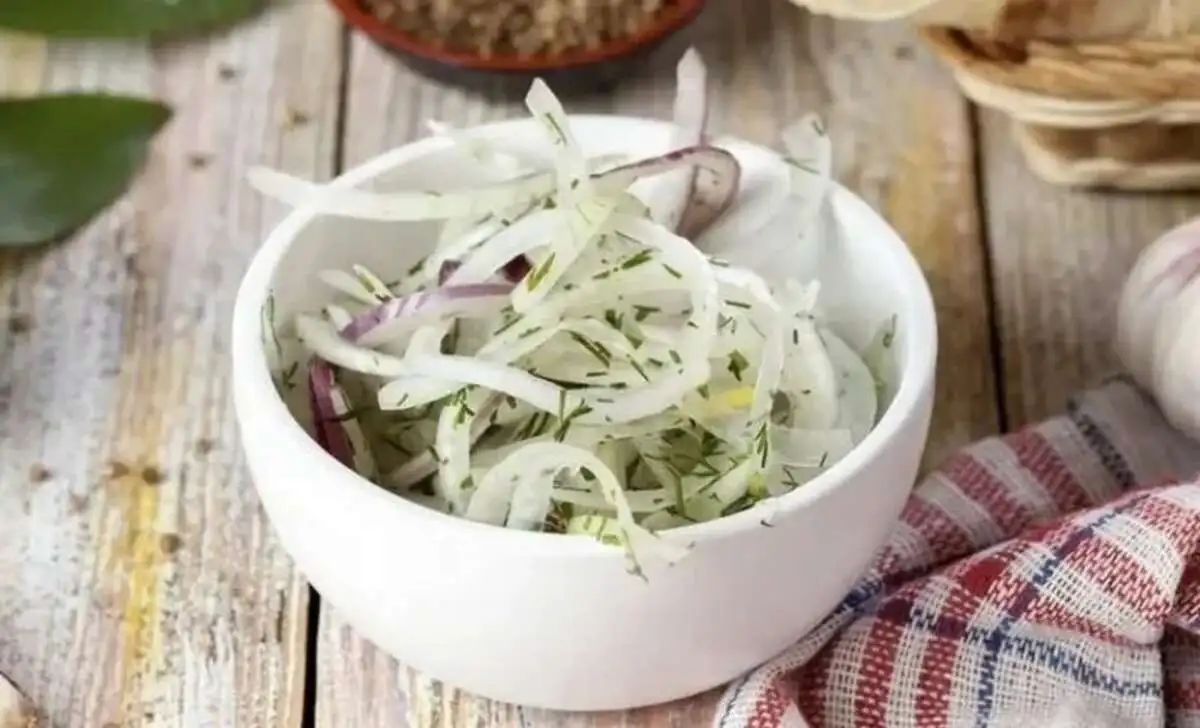 Лук маринованный 100 гр