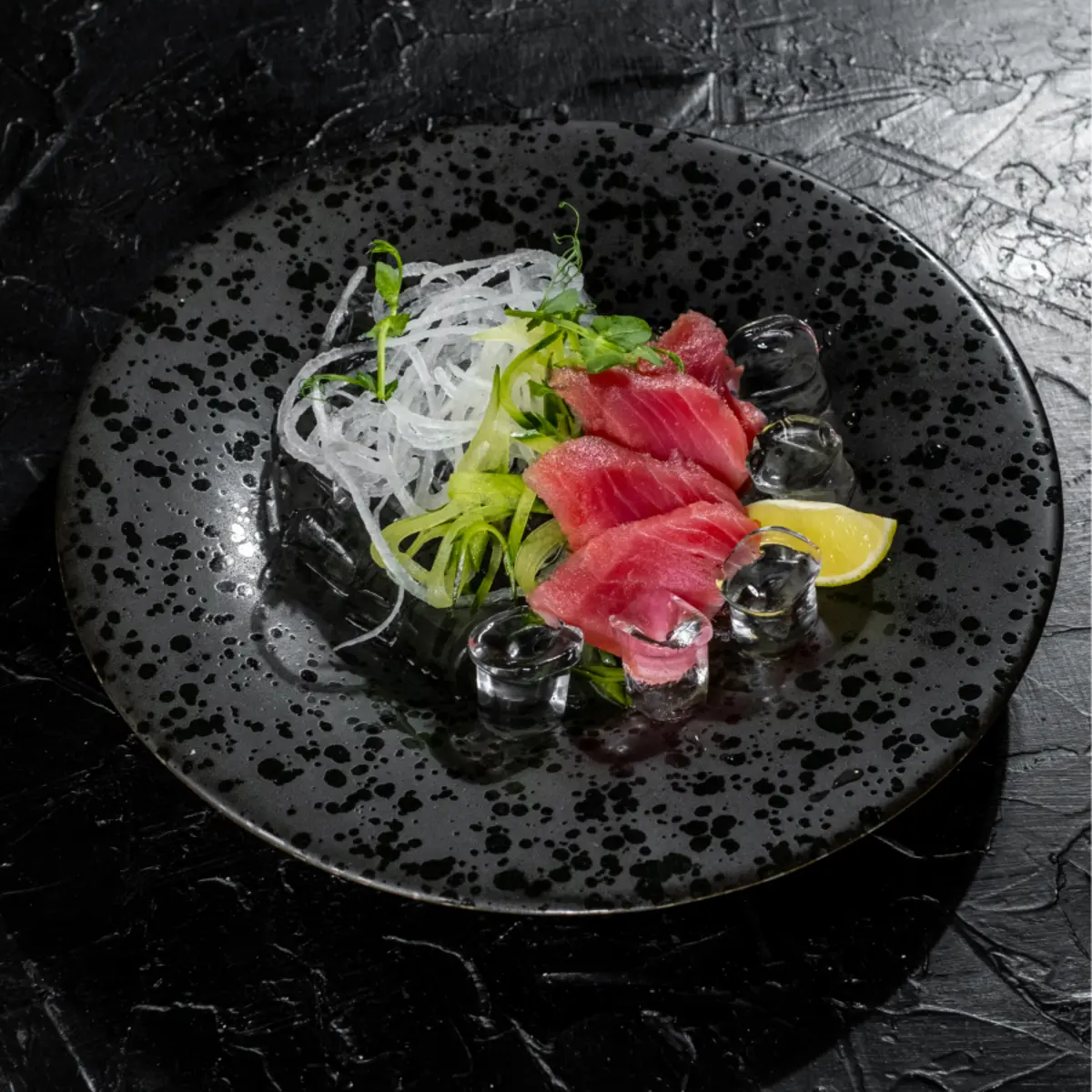 Сашими тунец